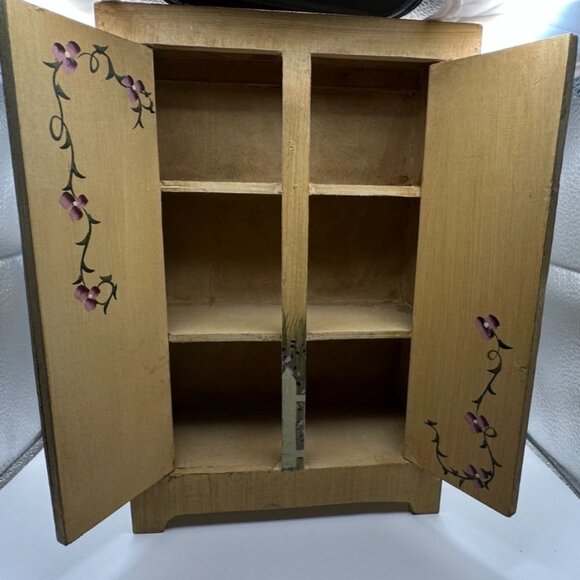 Vintage Painted Wooden Decorative Mini Cabinet w/Birds-Nest & Eggs - Picture 6 of 16